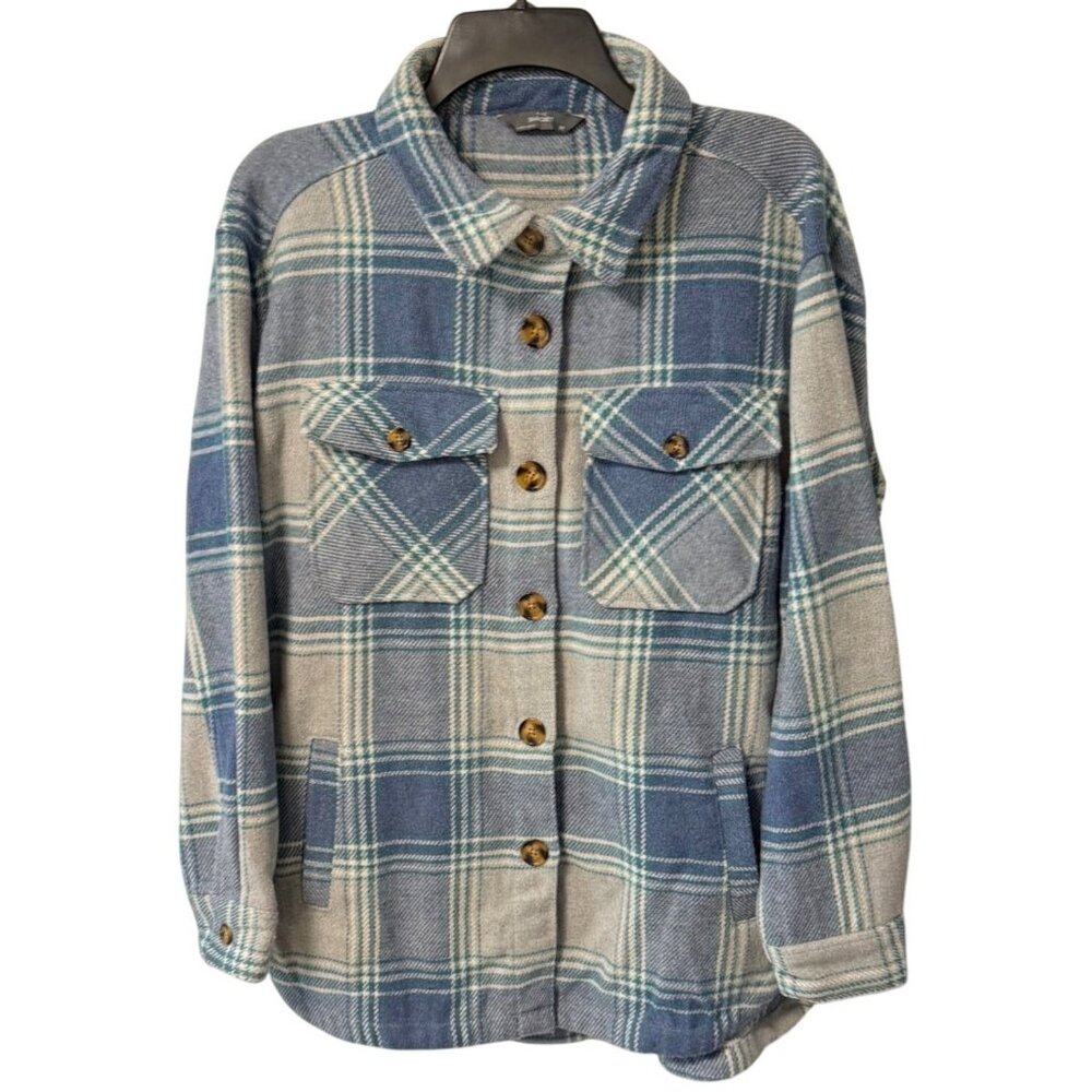 Womens Plaid Shacket Size M Blue Gray Button Up Coat Warm Cabincore Jacket